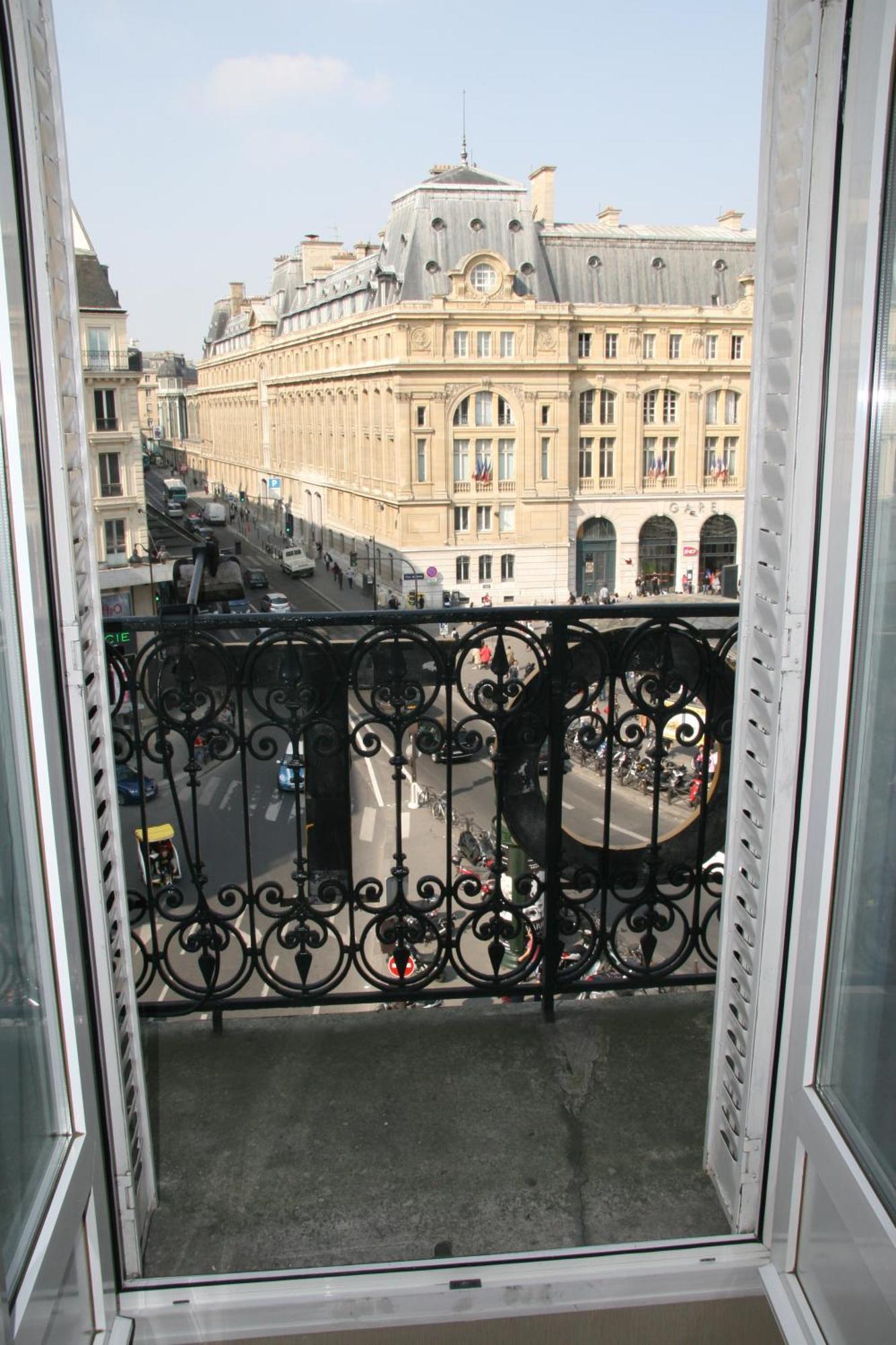 Hotel Bellevue Saint-Lazare París Exterior foto